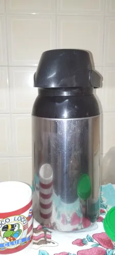 Garrafa Térmica Invicta de Aço Inox 2 litros 