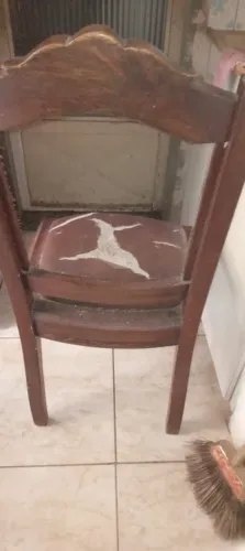 Cadeira em Madeira maciça para  reforma