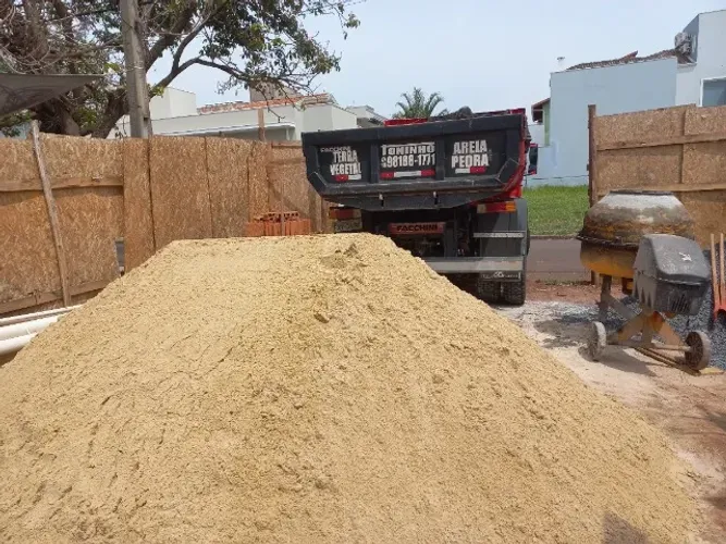 Areia , Pedra e Terra Para Jardim