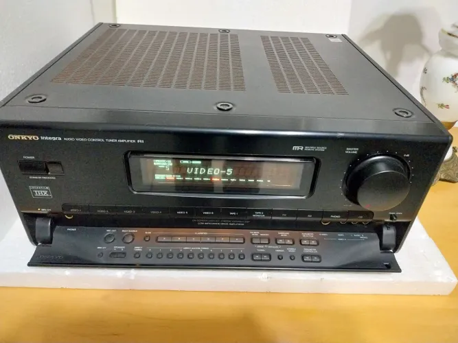 Receiver Onkyo Integra TX-SU-911 THX