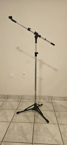 Pedestal de Microfone RMV Girafa Extensor Retrátil em Aço