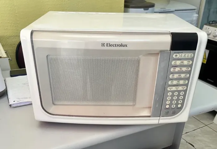 Microondas Electrolux 31lts 127v