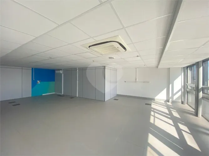 Apartamento com 1 quartos para locação em Centro histórico - RS