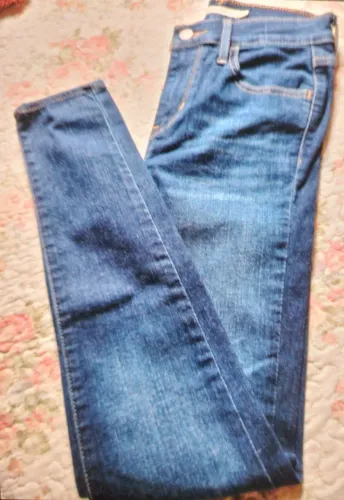 Calça jeans feminina - Levis