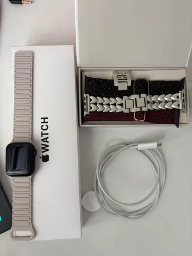 Apple Watch SE 2ª Geração 40mm + 7 Pulseiras (3 Apple Originais)
