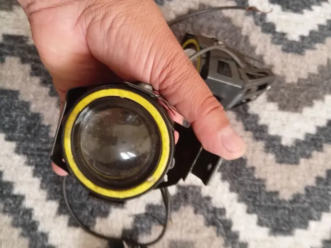 Farol de milha semi novo compete desocupado espaço moro do lado shopping unimart enxuto