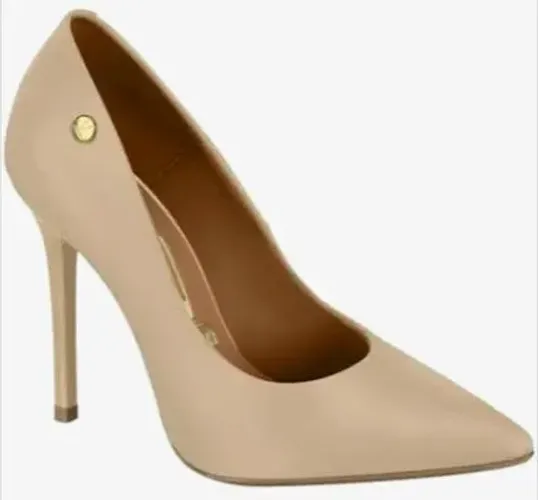 Brechó - Queima de estoque de sapato alto scarpin várias cores N. 34/35 (R$ 30,00) 