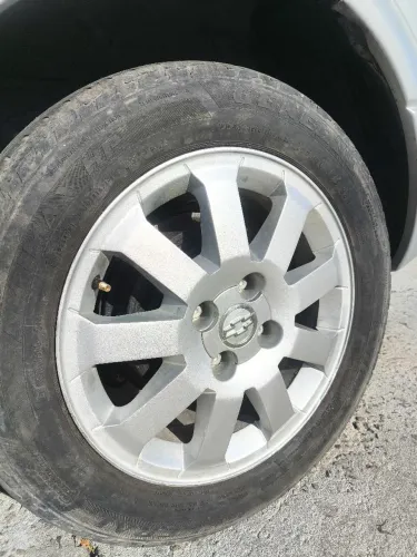 Rodas Meriva Max 15 com pneus GM Chevrolet