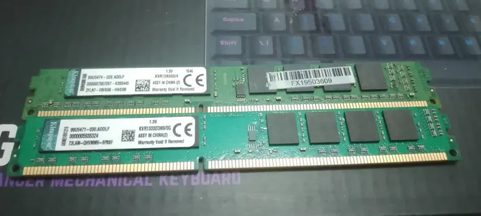 112GB RAM (8 +4) KINGSTON DDR3 (FUNCIONAL)