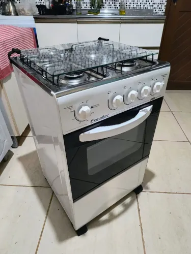Fogão Esmaltec, pouco usado ótimo estado lindão, Entrego!
