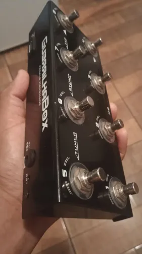 Pedal controlador guerrilha m8