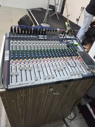 Equipamento de Som
