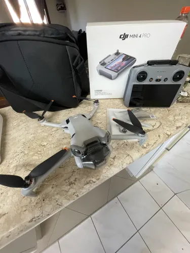 Drone DJI mini 4 pro fly more plus