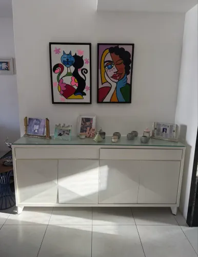 Bufet balcão da Oficina Design com 2 anos de uso 