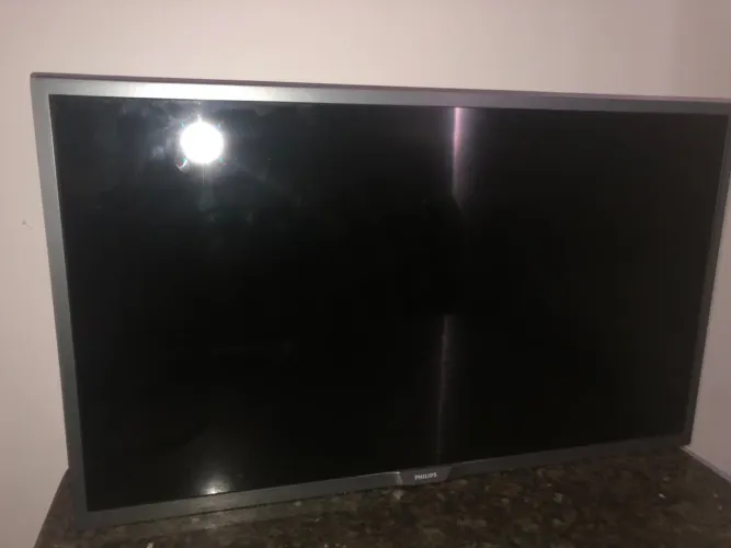 ? TV Philips 32 polegadas