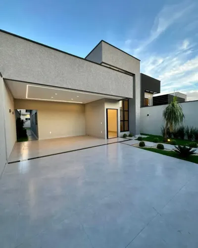 CASA COM PISCINA- FEIRA DE SANTANA