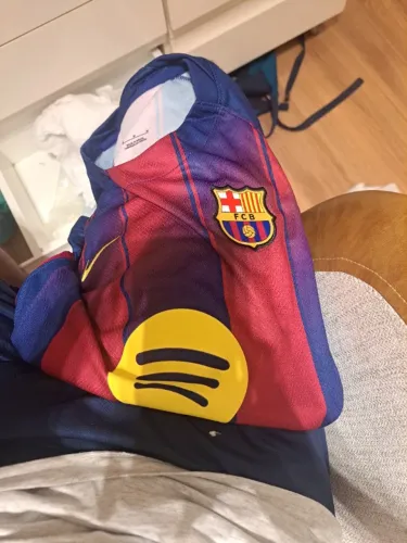 Camisa original do Barcelona sem uso na notinha Infantil