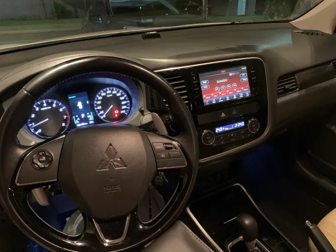Mitsubishi Outlander 2.0 16V 160cv Aut. 2017