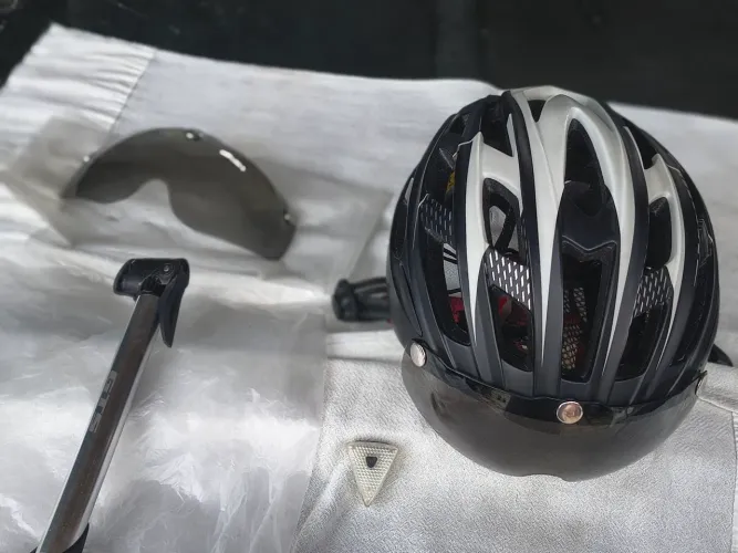 Kit Capacete e Bomba de Ar