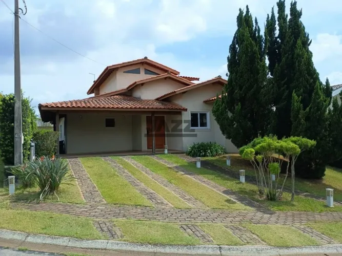 Linda Casa no Condomínio Figueira Garden - Atibaia