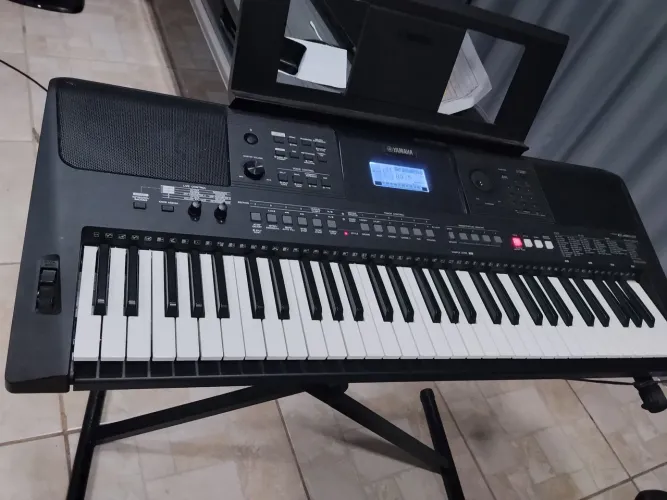 Teclado Yamaha psre463