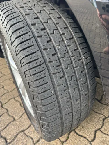 Pneus para SUV usado 50%