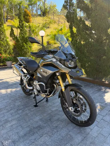 BMW F850 Adventure apenas 10 mil km