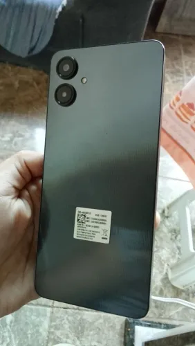 Vendo Samsung A06 semi novo