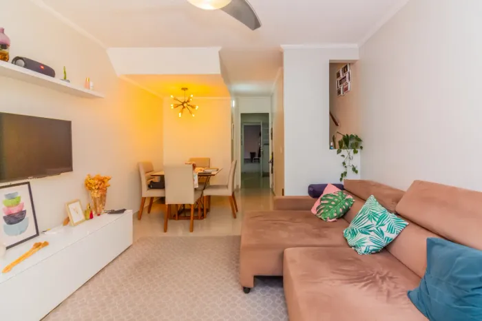 Sobrado para venda em Conjunto Residencial Vista Verde com 2 quartos, 78m²