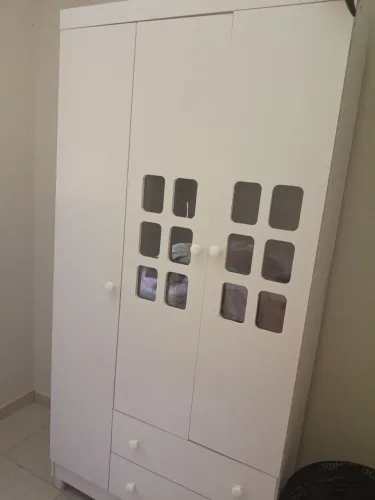 Vendo guarda roupa pro seu BB em excelente estado de conservação 