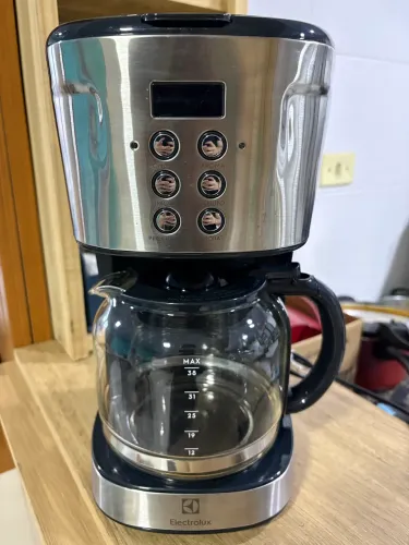 Cafeteira Elétrica Electrolux inox 1,5L 127v cor aço escovado