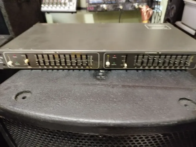 (EQUALIZADOR USADO CICLOTRON MODELO CGE-2101-S)