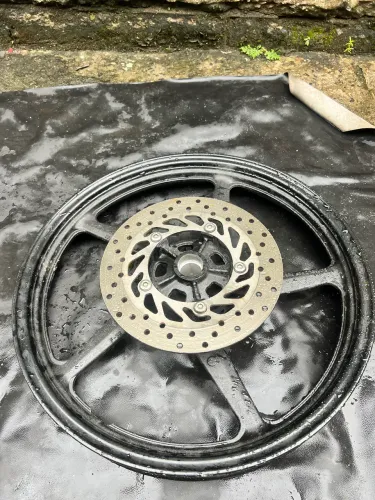 Roda Dianteira de farctor 150 2020 diante 