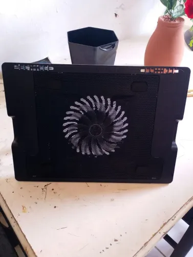 Base Cooler Vertical p/ Notebook Preto Multilaser