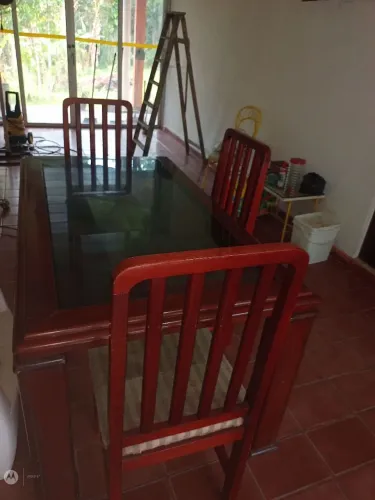 VENDO MESA MADEIRA TAMPAO DE VIDRO