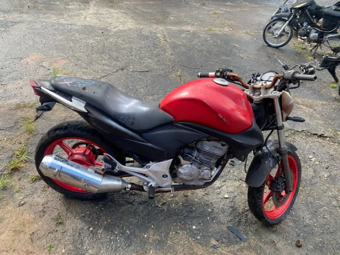 Cb 300