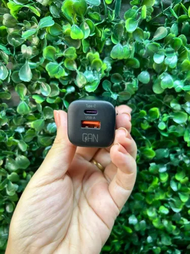 Carregador Essager 20W Tipo-C e USB 3.0 - Carregamento Rápido e Seguro, Entrega Grátis!