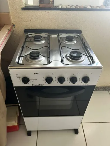 Fogão 4 bocas Esmaltec