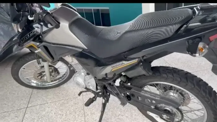 Moto Honda Bros 160 