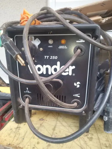 Máquina Transformadora para Solda Elétrica TT 250 Vonder