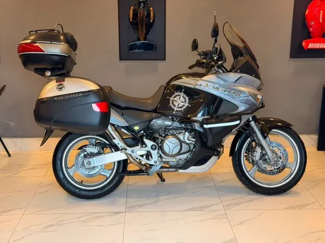 Honda XL Varadero 1000cc ? Honda XL 1000V Varadero ? Ano: 2007 ? 120.000 km rodados ?