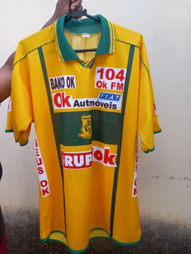 Camisa Brasiliense temporada 2002/2003 tamanho G de jogo,número 3 marca E.W.E,sem detalhes
