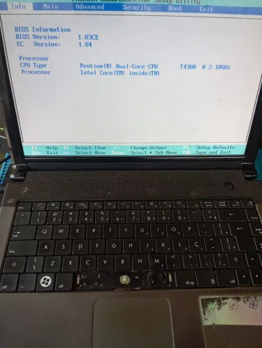 Notebook CCE Dual core 14 Funcionando