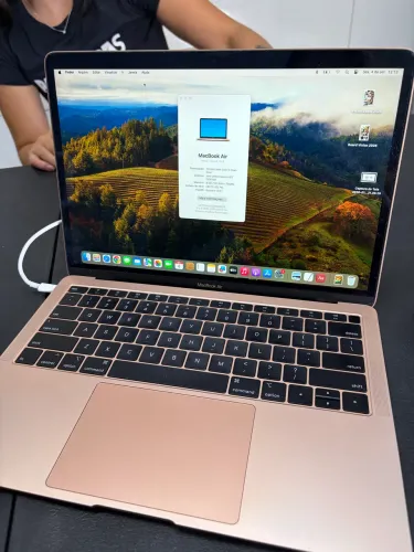 MacBook Air 13? 2019 Rose Gold | i5 | 8GB | 128GB SSD