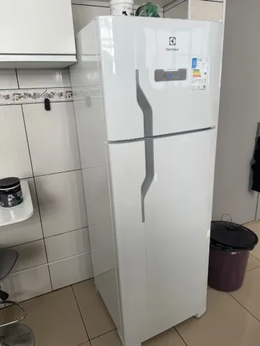 GELADEIRA ELECTROLUX FROST FREE