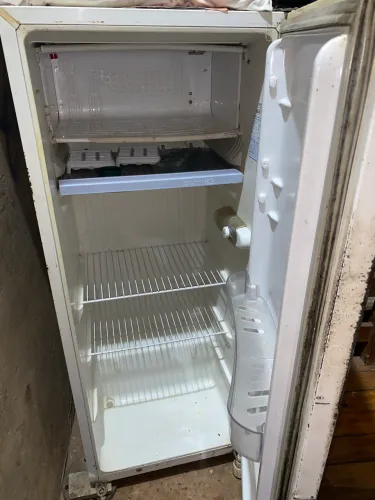 Vendo painel e geladeira