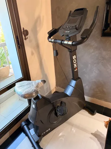 Bicicleta Ergométrica Profissional Kikos Kv 9.5B - Bivolt