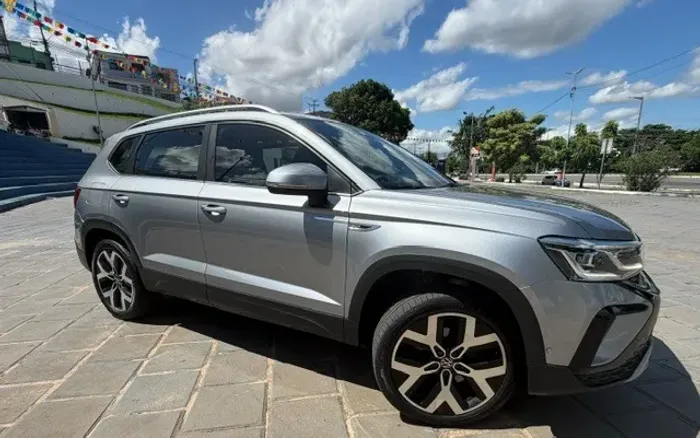Volkswagen Taos Highline 1.4 250 TSI Flex AUT 2024