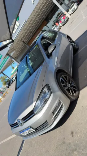 Volkswagen Golf Highline 1.4 TSI Total Flex Aut. 2016