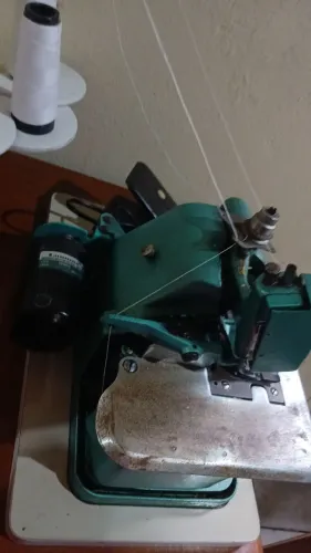 Máquina de costura